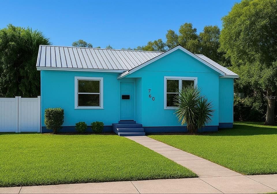 1st image of 760 16TH AVENUE S