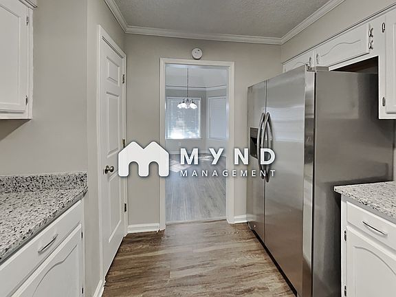 4th image of 9004 Pepper Hollow Ct
