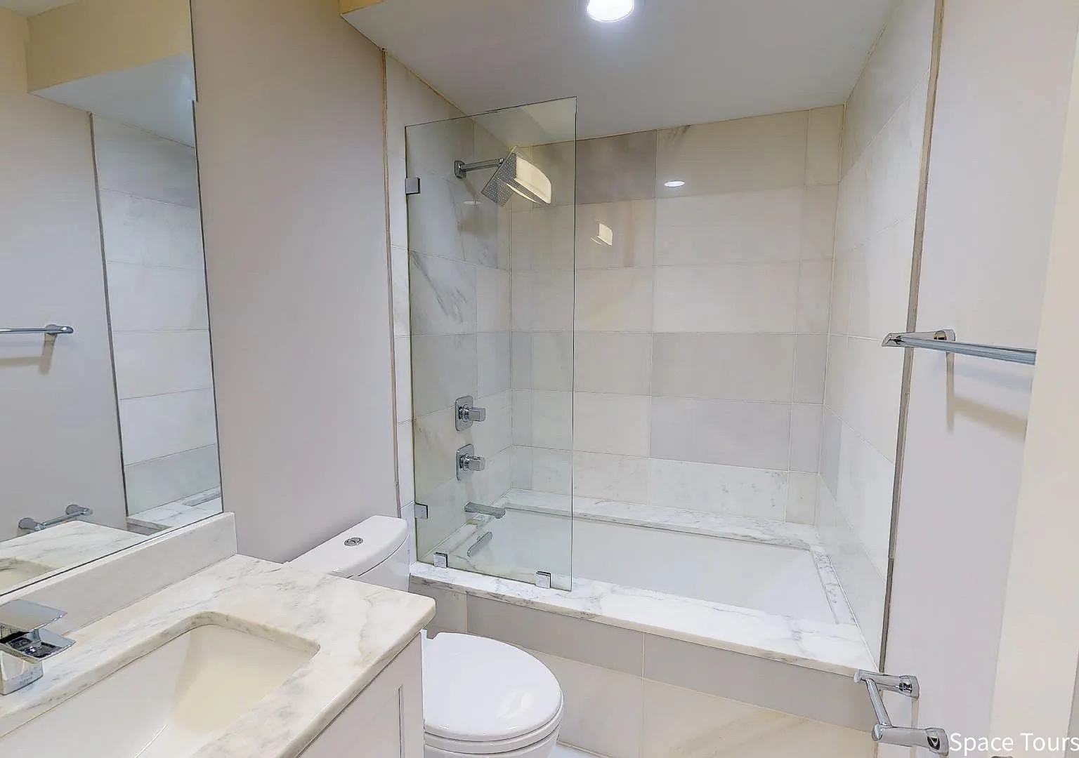 3 bed, 1492 sqft, $4,249 — Photo 4