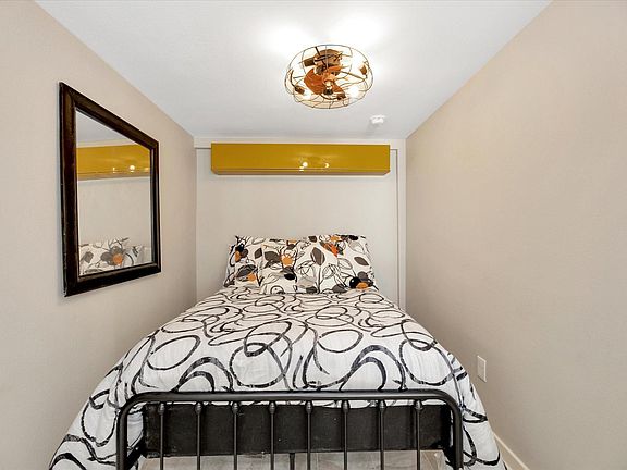 4th image of 3001 Avenue O