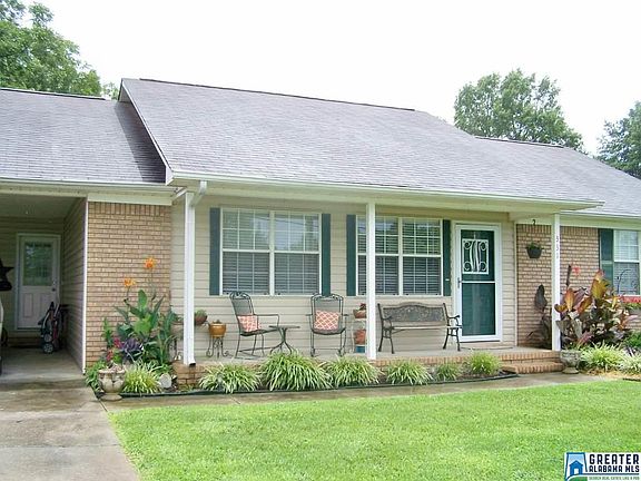 2nd image of 331 Alexandria Heights Cir