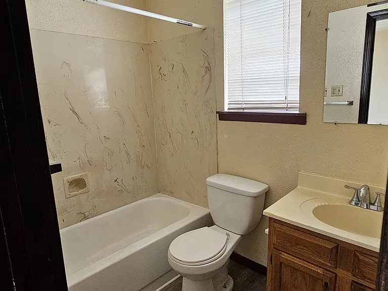 1318 Meadow St #B — Photo 3