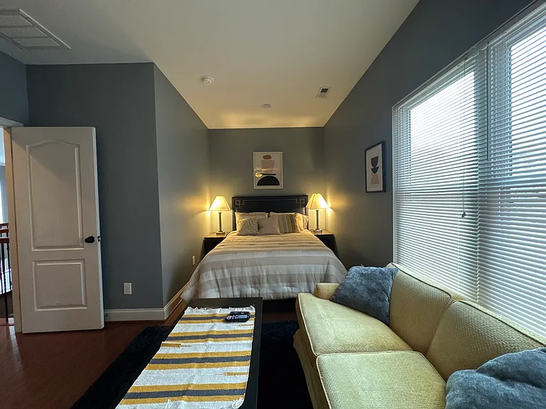 321 N Summit Ave — Photo 17