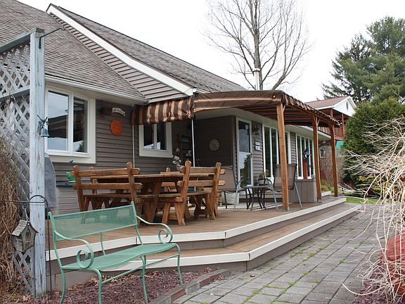 Outdoor Entertaing area