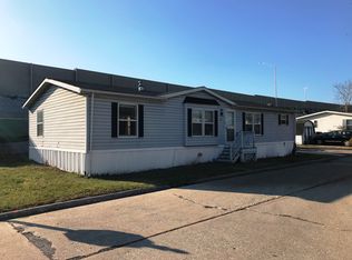 22 Ironwood Dr, Justice, IL 60458