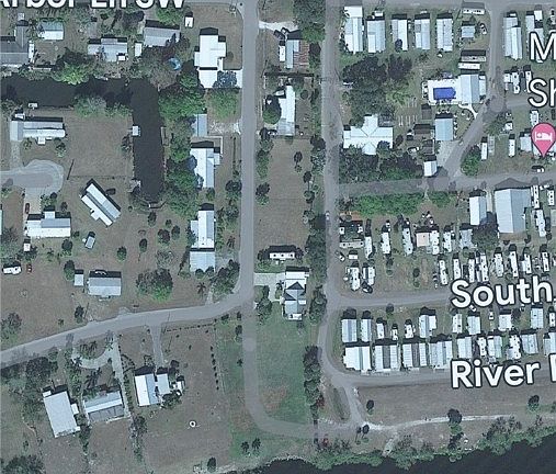 4th image of 1198 Riverview Dr