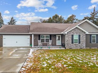 199 J B St, Tazewell, TN 37879