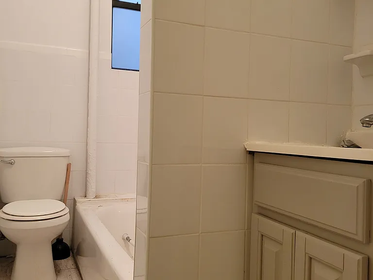 148 W 67th St #10 — Photo 9