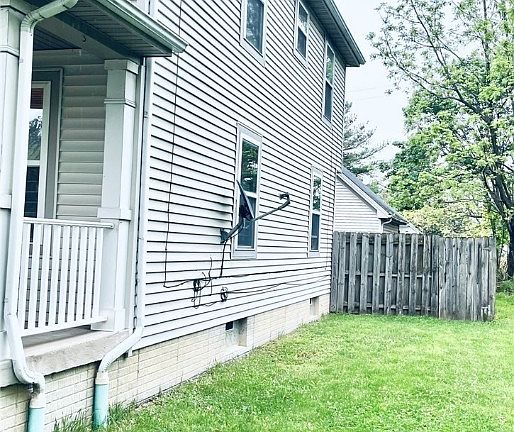 3rd image of 3287 W 52nd St