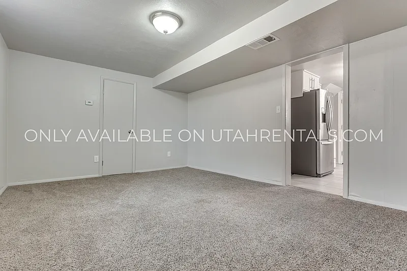 2 bed, 1.0 bath, 850 sqft, $1,249 — Photo 3