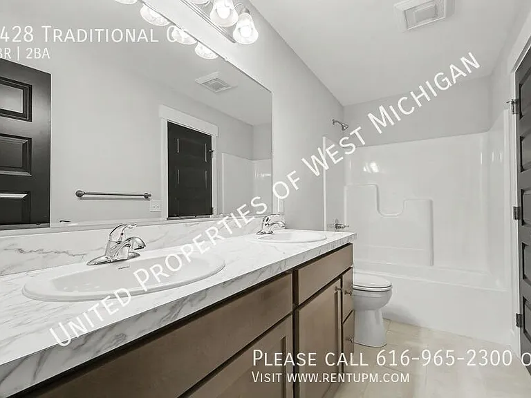 7428 Traditional Ct — Photo 7