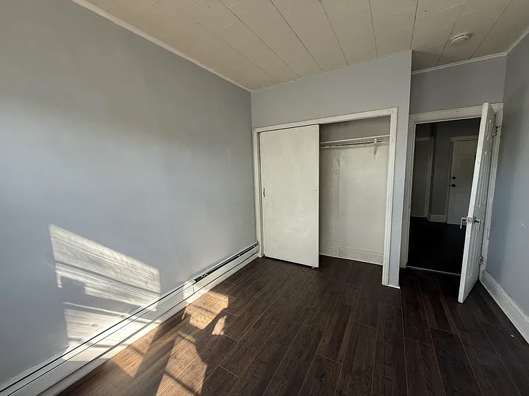 329 Columbia Ave — Photo 5