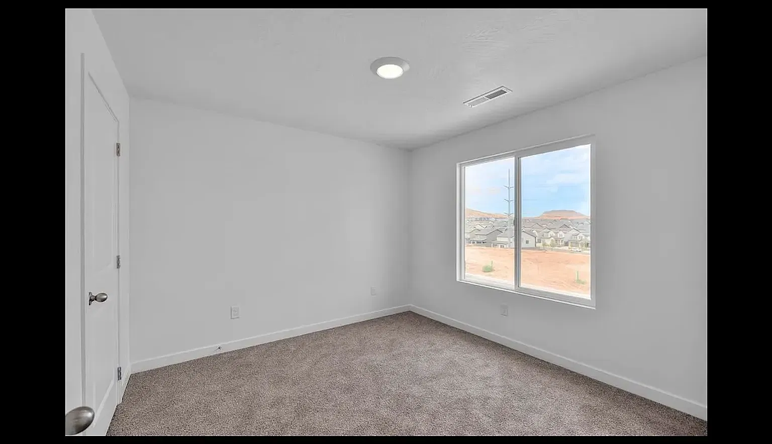 2789 E Fireweed Lane — Photo 4