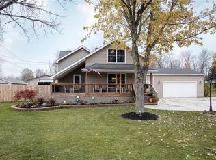 6421 Ward Rd, Sanborn, NY 14132