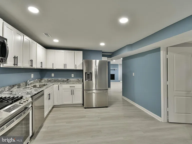8106 Murray Hill Dr #BASEMENT — Photo 3