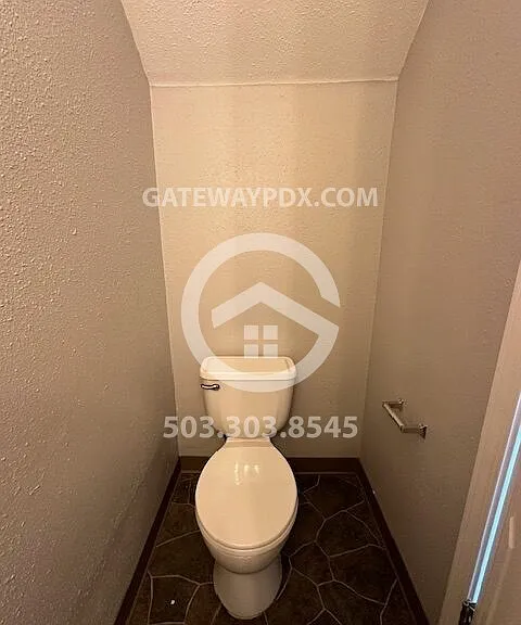 12848 SE Sherman St — Photo 9