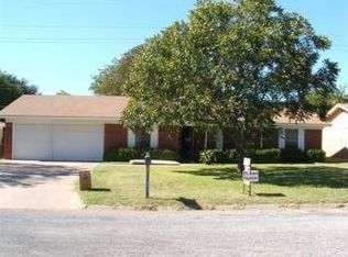 249 Nottingham Trl, San Angelo, TX 76901