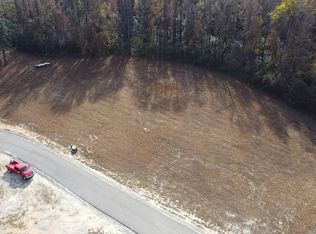 326 Lakewood Rd #8B, Four Oaks, NC 27524