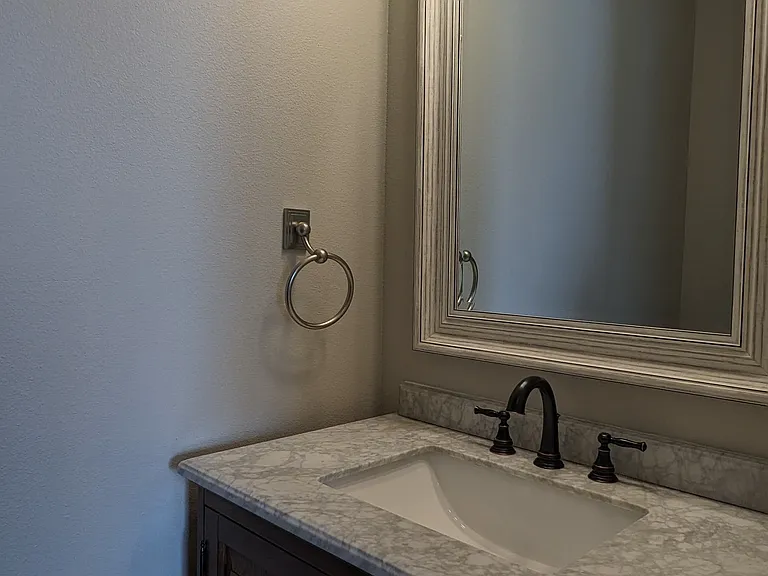 913 Columbine Ave — Photo 16