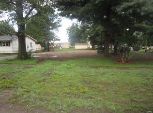 305 S East St, Parma, MO 63870
