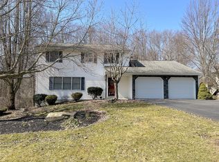 79 Coventry Rd, Endicott, NY 13760