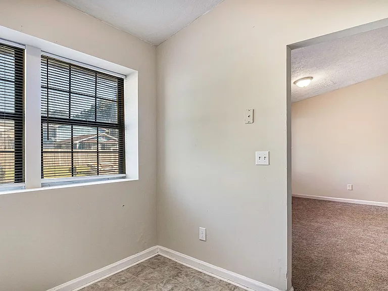 6124 Dana Ct — Photo 7