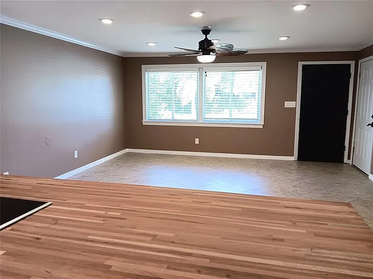 1302 Amble Ln — Photo 4