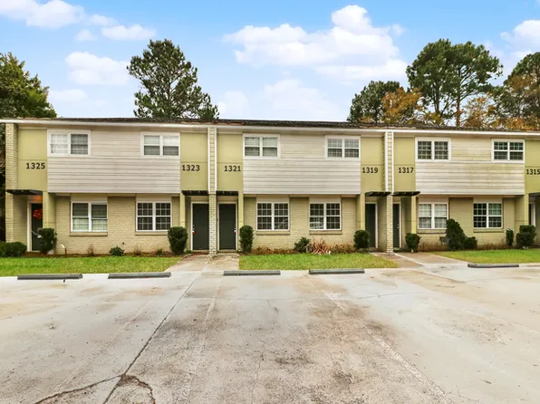 1323 Mathis Ferry Rd, Mount Pleasant, SC 29464