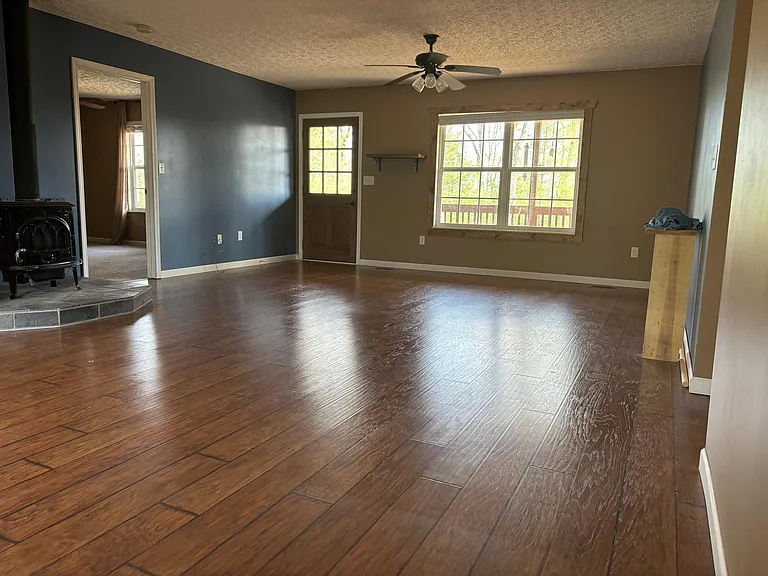 407 Soloman Hollow Rd — Photo 5