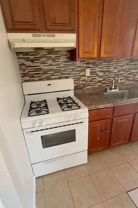 1st image of 75 Carnegie Ave APT 5