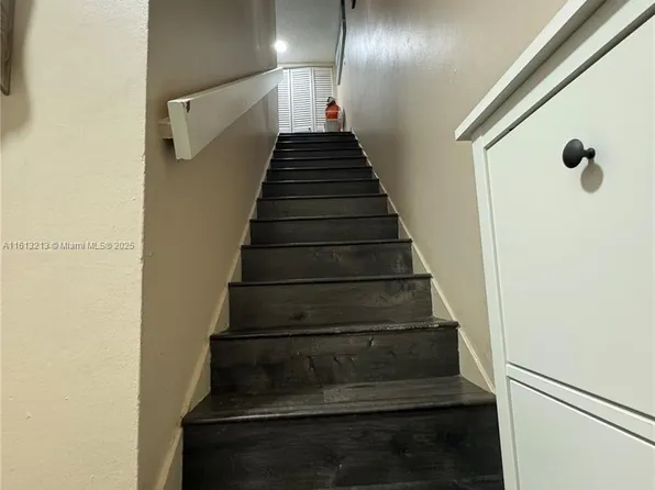 9353 Fontainebleau Blvd APT A204, Miami, FL 33172