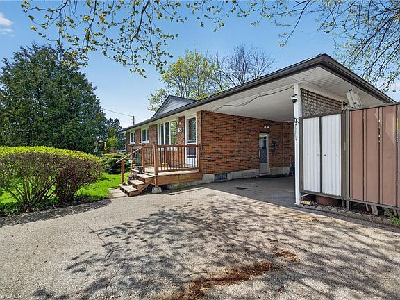 3rd image of 65 Algoma Dr