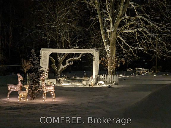 4th image of 8950 Brown Rd