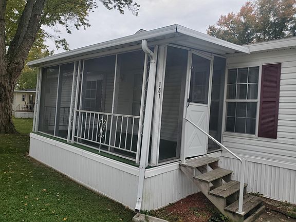 Exterior Image-2-LINCOLN PARK Redbud Estates