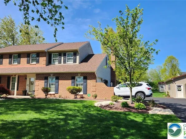 3748 E View Dr N, Orefield, PA 18069