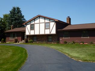 252 Tamarack Dr, Saline, MI 48176