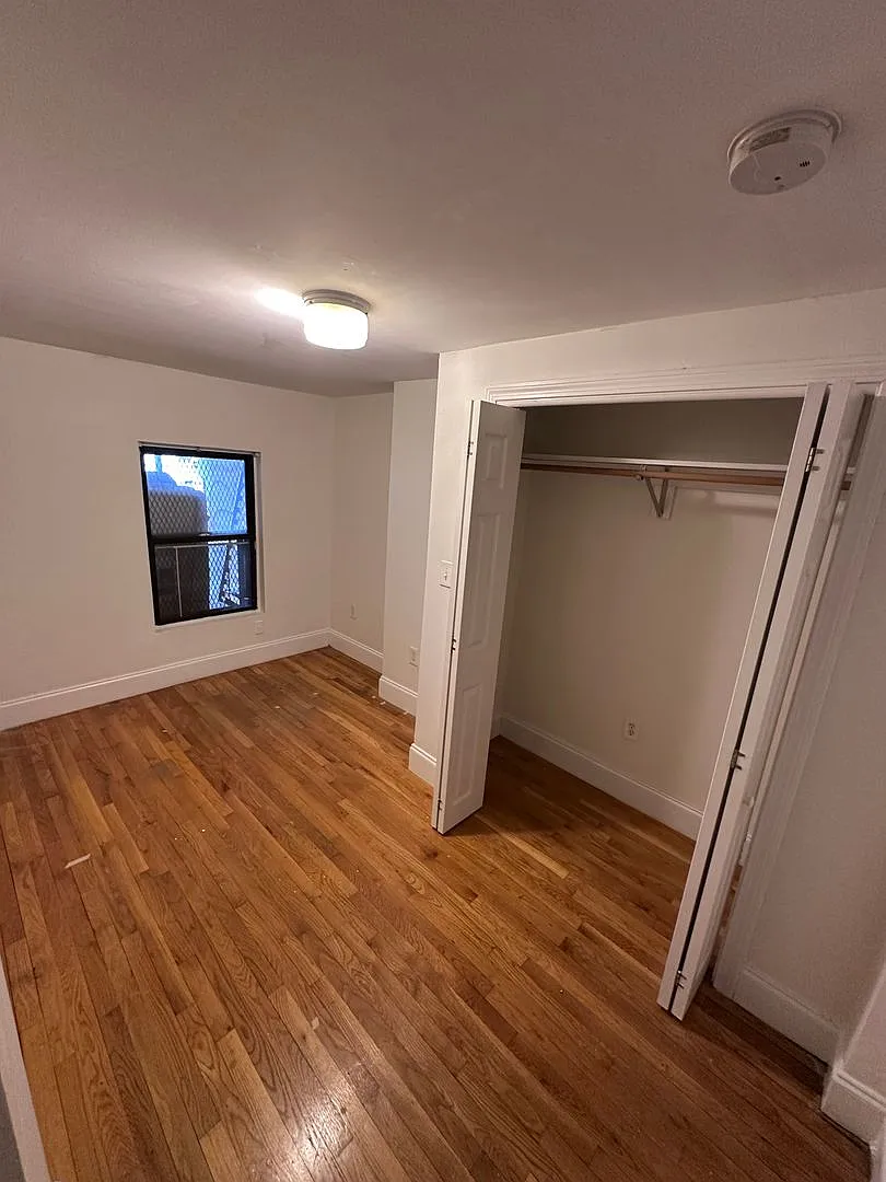 Gorgeous renovated studio with great location in Fenway available NOW!! — Photo 4