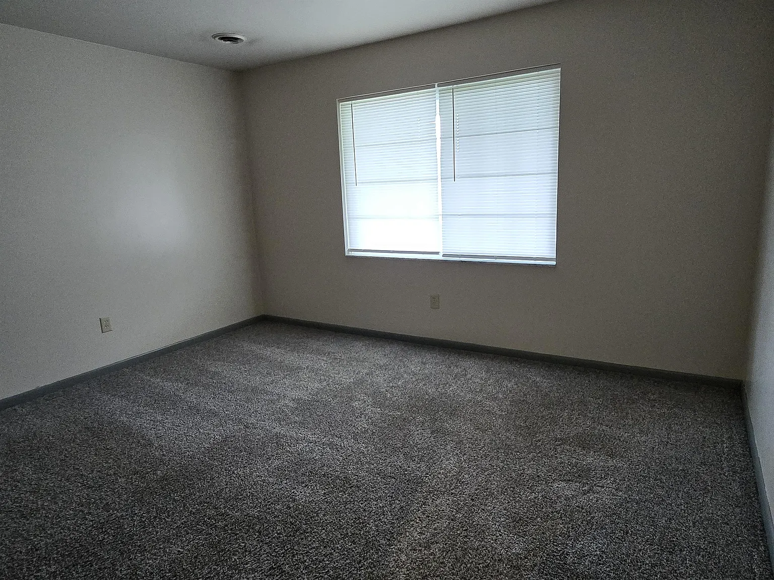 201 West Palmer Street - 5 — Photo 2