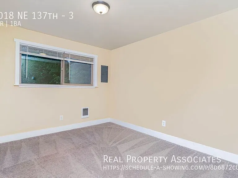 3018 NE 137th St #3 — Photo 4