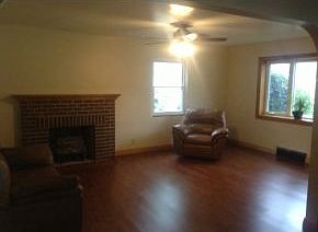 5th image of 226 Tebbs Ave
