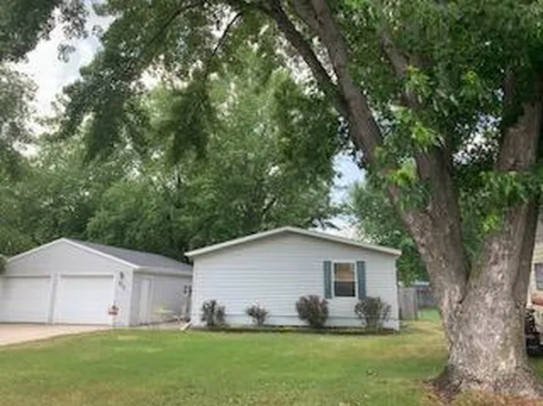 922 W Iowa St, Lake City, MN 55041