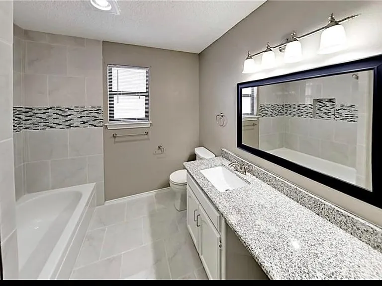 3710 Moselle Dr — Photo 16