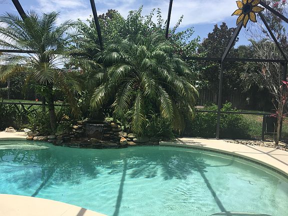 Beautiful screened in patio and pool 