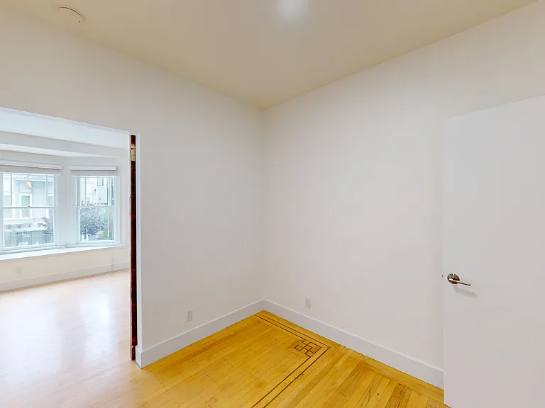 1431 Grove St #2 — Photo 5