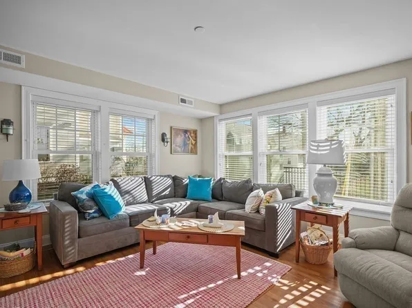 216 Water St #C101, Plymouth, MA 02360