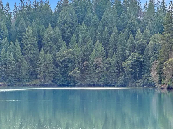 17871 Rollins View Dr, Grass Valley, CA 95945