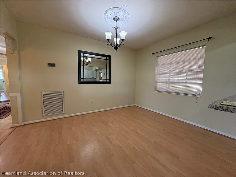 401 E Main St — Photo 14