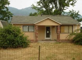 1001 Cook St, Myrtle Creek, OR 97457