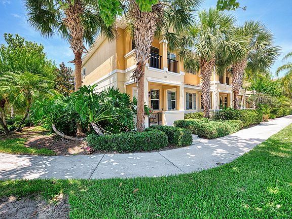 4th image of 3810 82nd Avenue Cir E APT 102