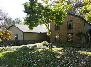 1341 Fox Run Ct #B, Youngstown, OH 44512